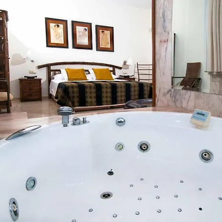 Tauro Villa *