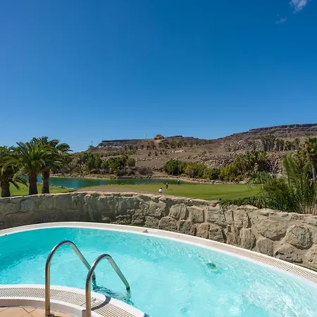 Villa Tauro *