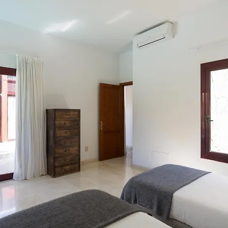Villa Tauro *