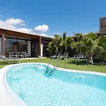 Tauro Villa