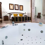 Tauro Villa *
