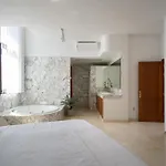 Tauro * Taurito