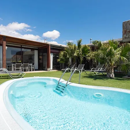 Tauro Villa