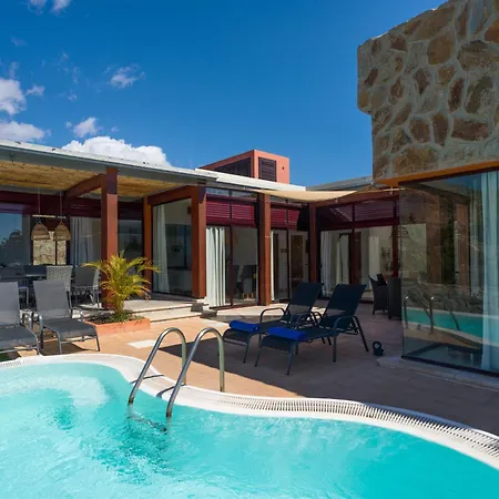 Tauro Villa