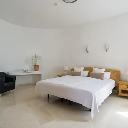 Tauro Villa