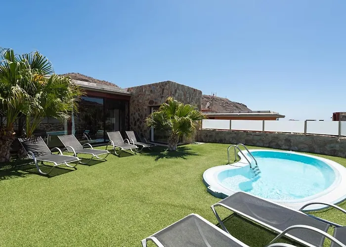 Tauro Villa *