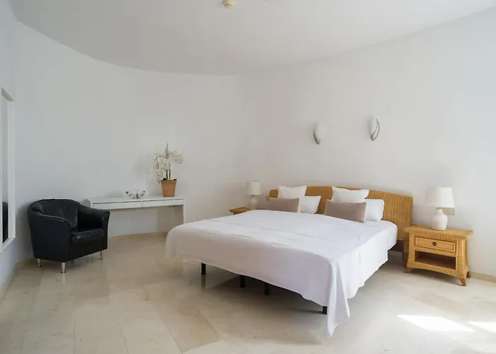 Tauro Villa